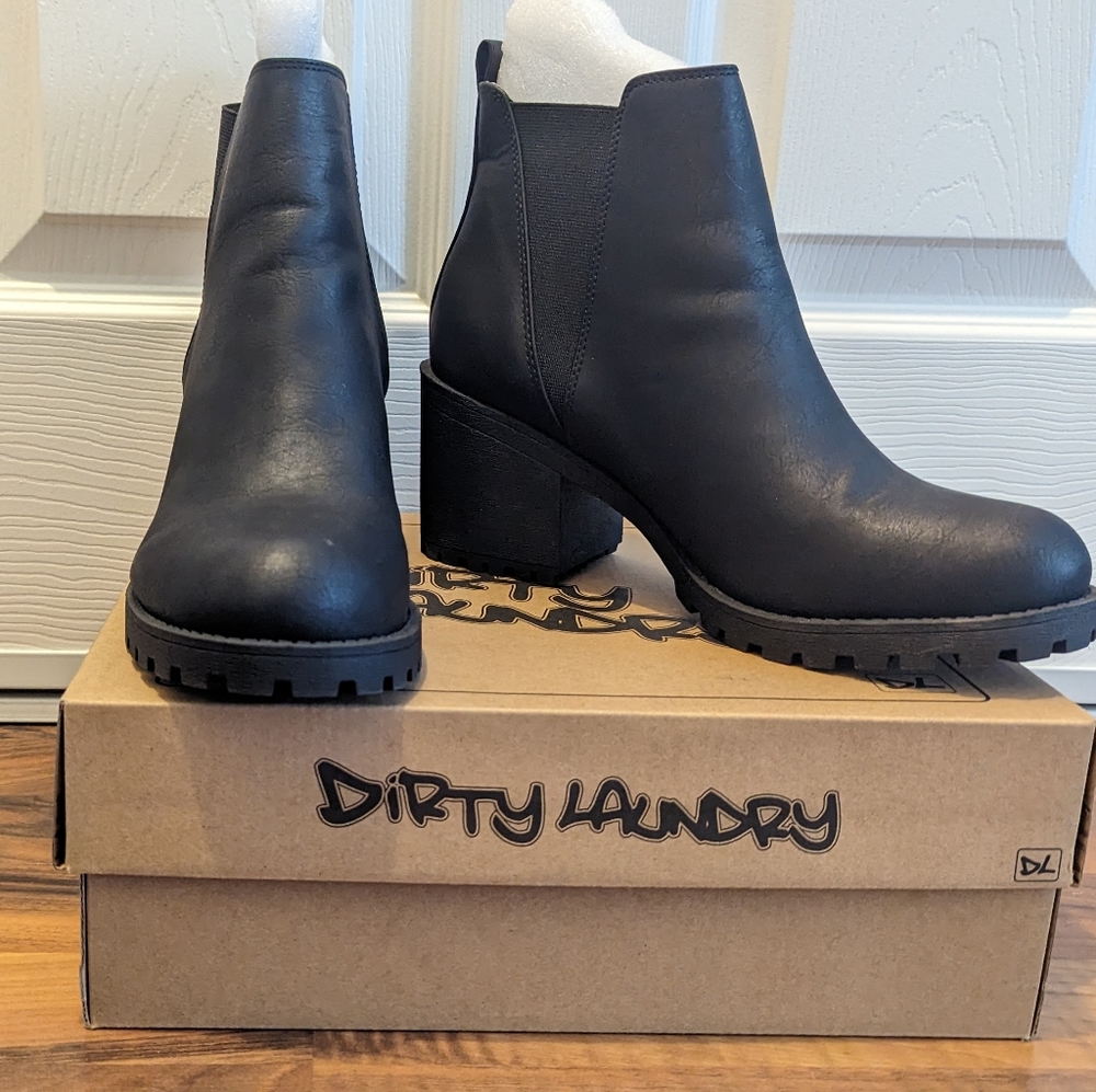 Chinese Laundry | Lisbon Lug Sole Booties | Black | Ankle Height | Size 10 - Picture 7 of 8